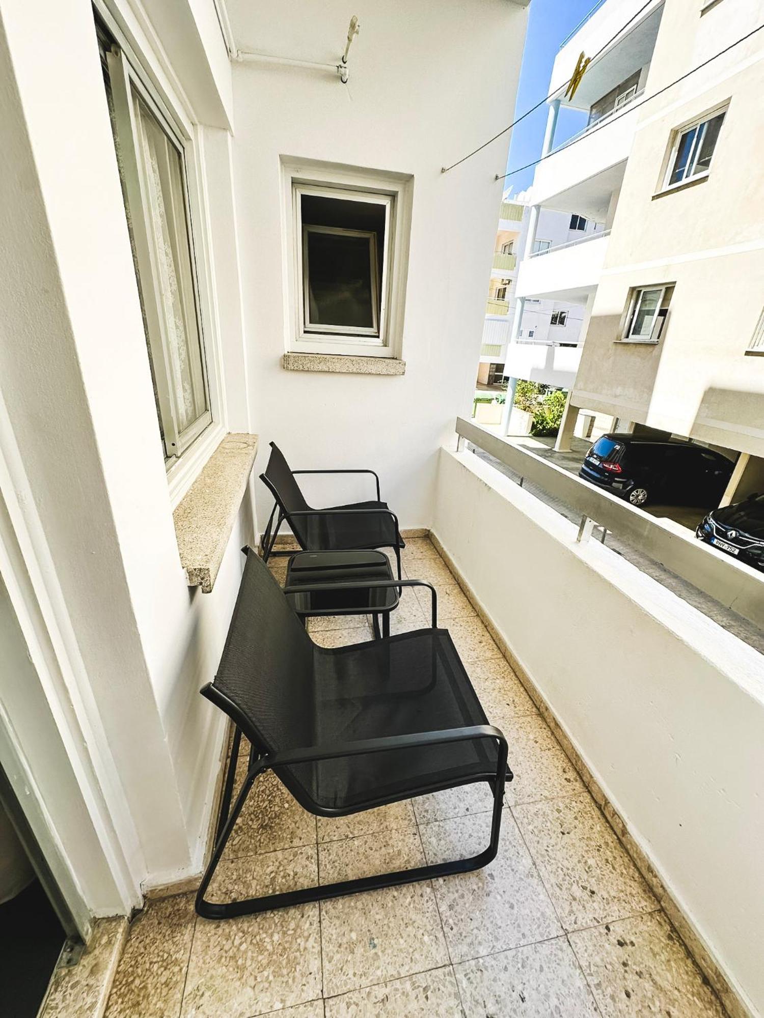 Home Away One Bedroom Apartment In Nikosia Exterior foto